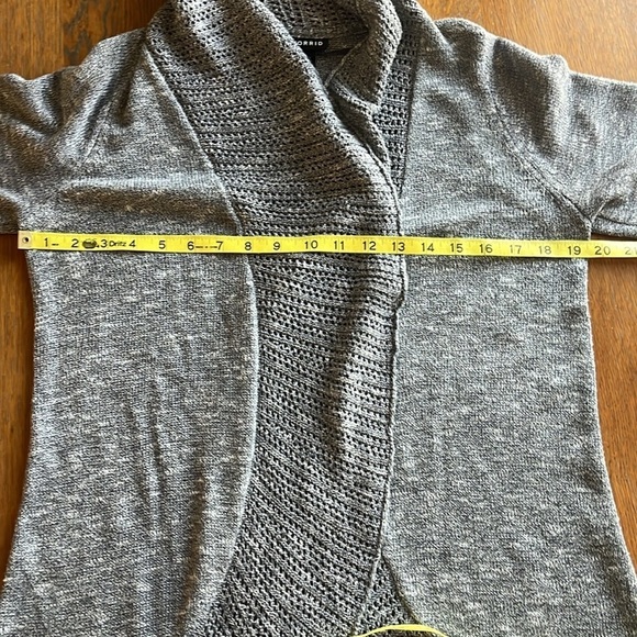 Torrid Cardigan Crochet Trim Cascade Front Size 00 M/L Heather Gray Long Sleeves - Picture 7 of 14